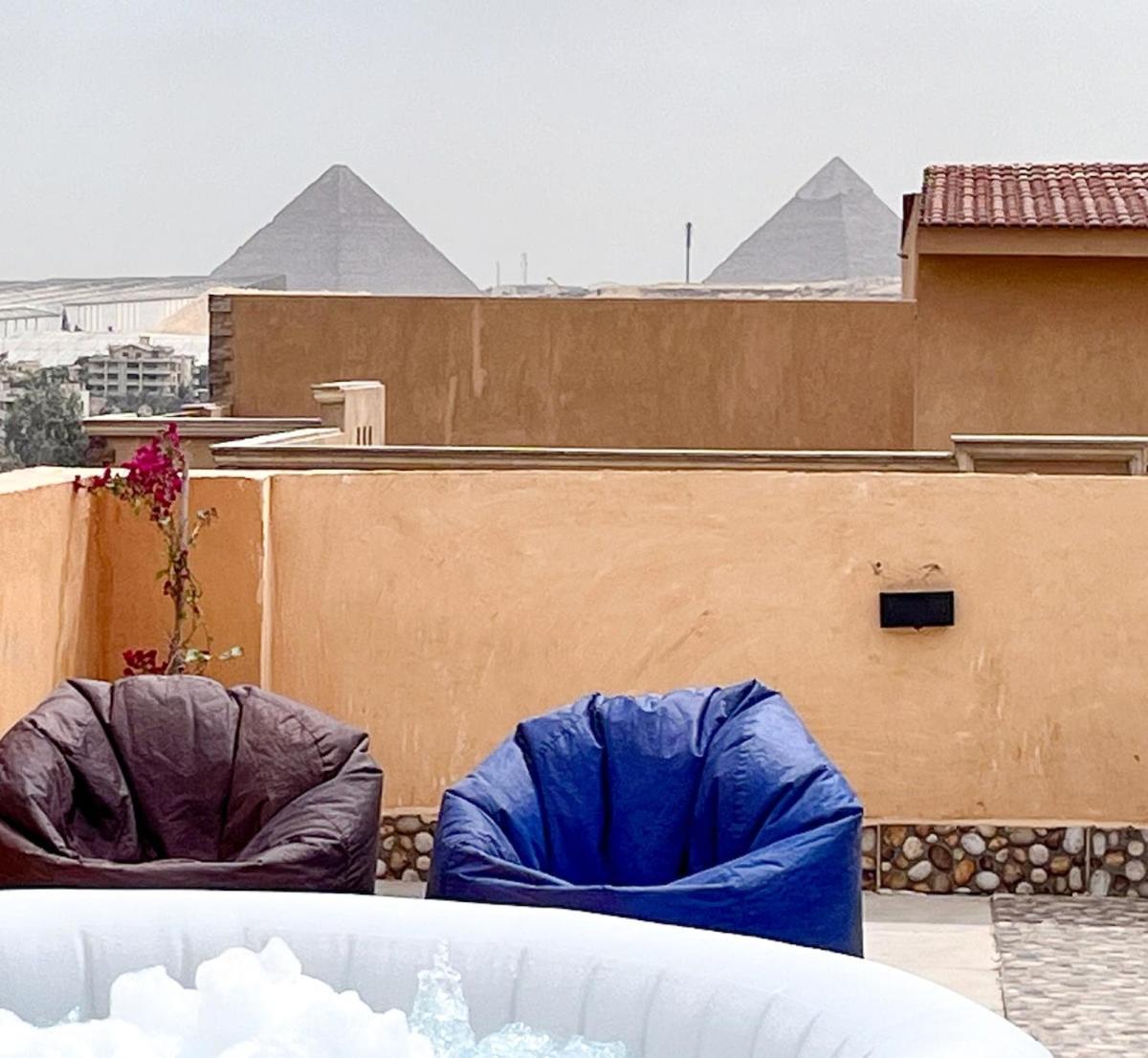 Boho Getaway With Pyramids View & Jacuzzi Appartement Giza Buitenkant foto